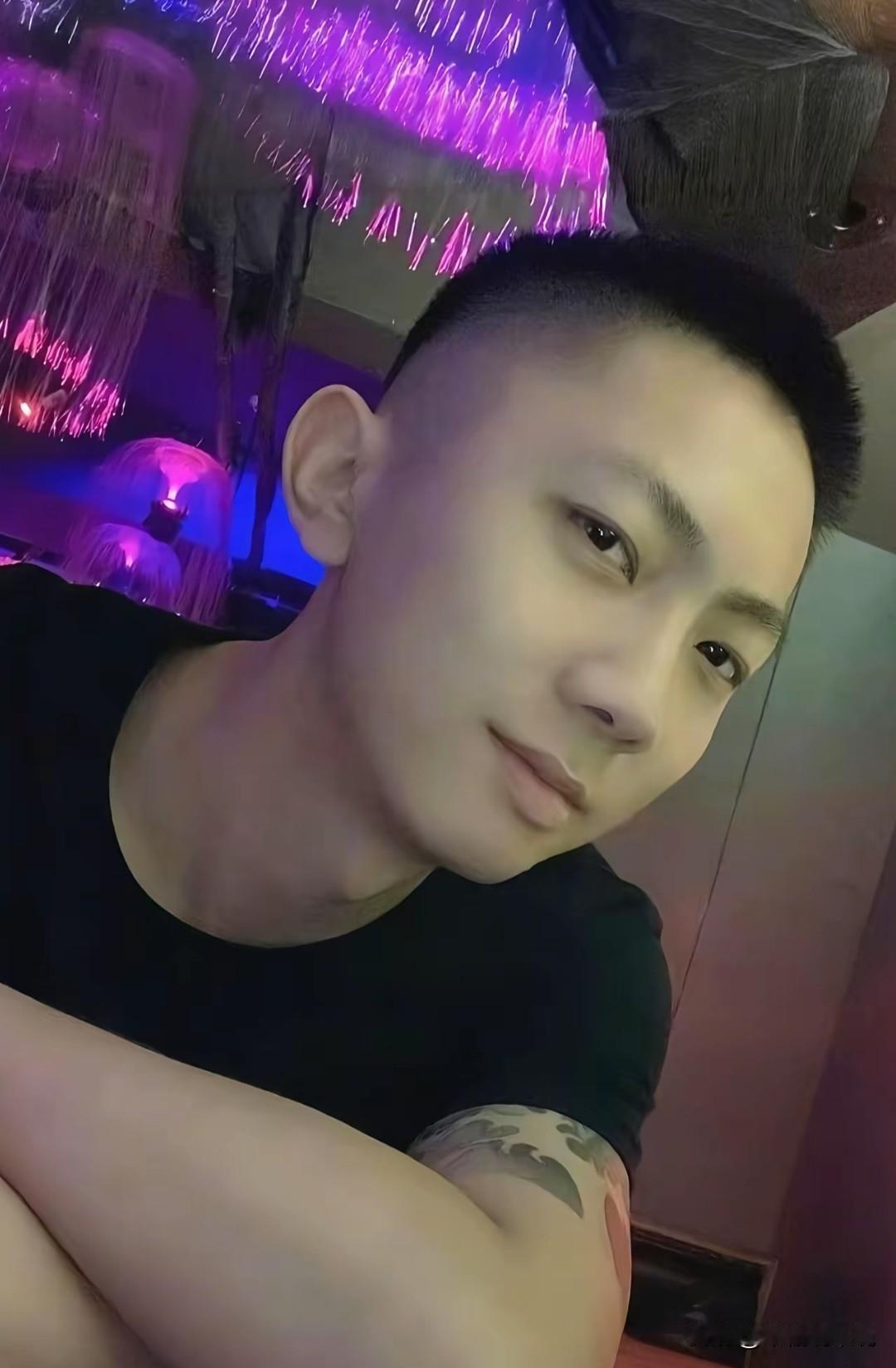 就算林伟强满身的纹身看起来很唬人就算他丧心病狂残忍的杀害自己的前女友但在法庭