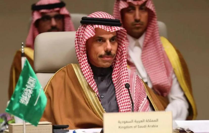 阿拉伯世界“全线反水”，集体教以色列做人！以色列这是彻底疯了？刚在加沙开着酷