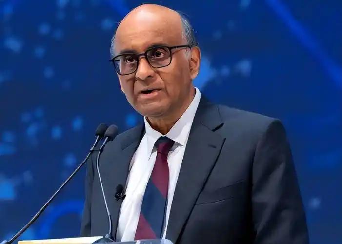 这一次新加坡的反应彻底不装了！黄循财本以为中国忙着制裁日本没工夫搭理新加坡，却是