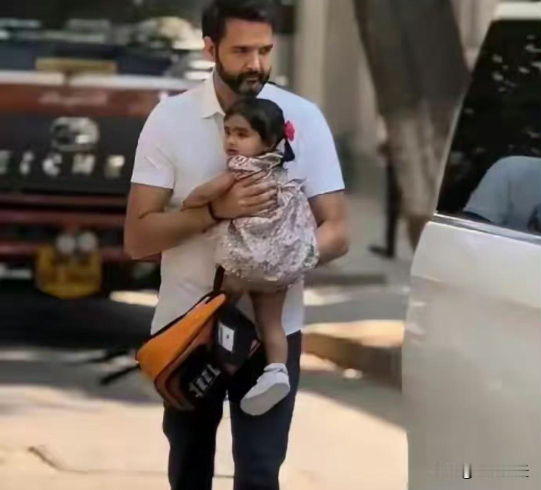 印度首富唯一的宝贝女儿，从来不化妆，就是素颜也不输女明星。​​​