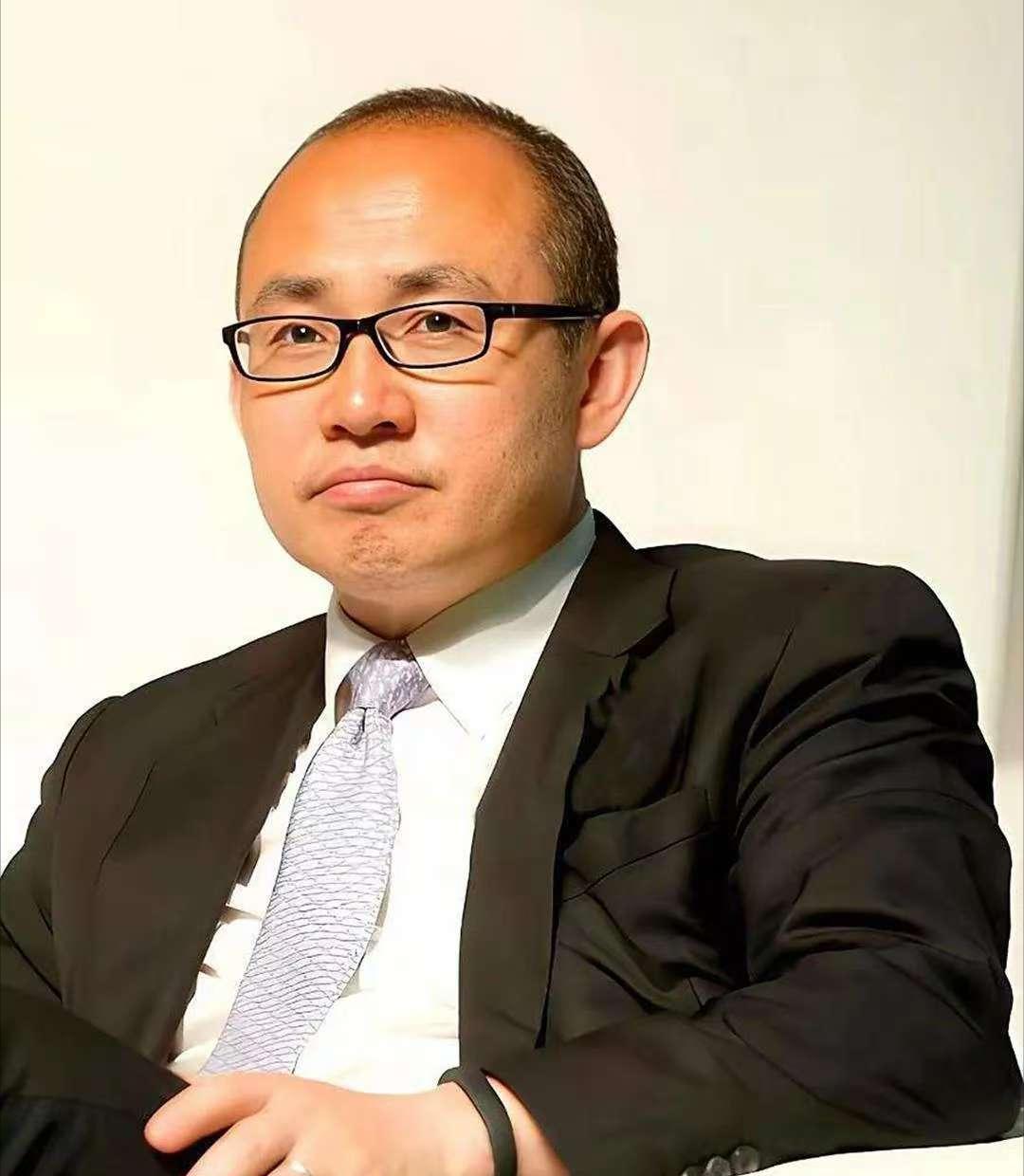 一家五口全在美国，中国全球征缴令来了，潘石屹这次还能躲得掉吗。先把话挑明了说