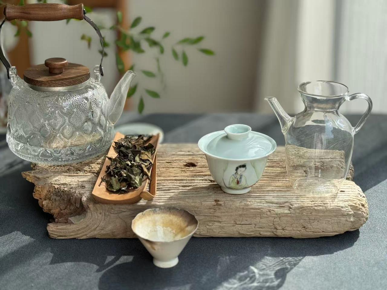 有茶梗的茶叶都是垃圾？真相来了，后悔没早点知道！“无梗才是好茶”？这是最大误区