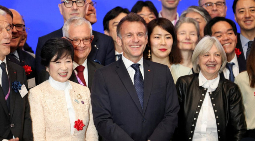 马克龙会见高市早苗，允诺不会邀请中方参加G7，现场爆发一片笑声！据《日本新闻》等