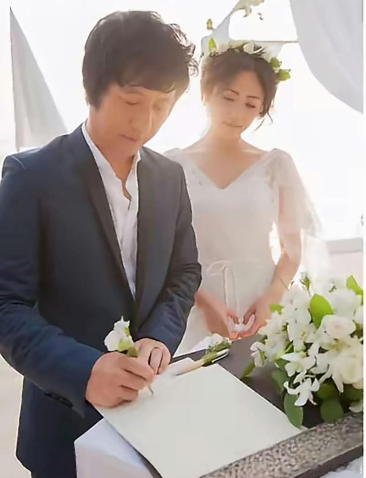 谁能想到摇滚老炮郑钧，谈起恋爱竟如此“黏人”？刚和刘芸在一起时，为了多些相处时光