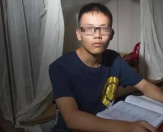 湖南一学霸，高考只考了239分，全校老师都不相信，然而当调取了监控录像后