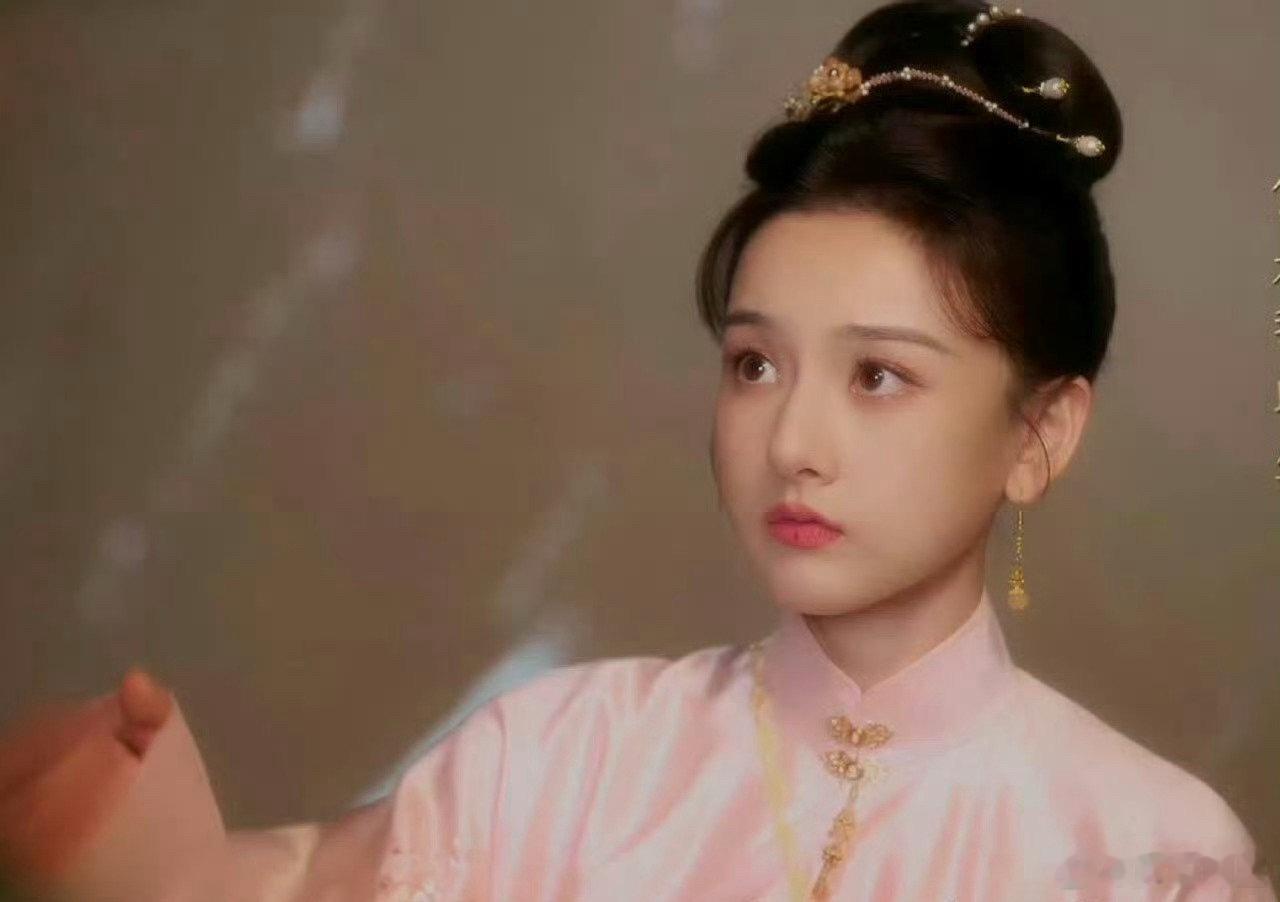 宋祖儿的回归滤镜快消耗完了，不在内娱的时候全是各种好，回归后慢慢发现其实她要真是