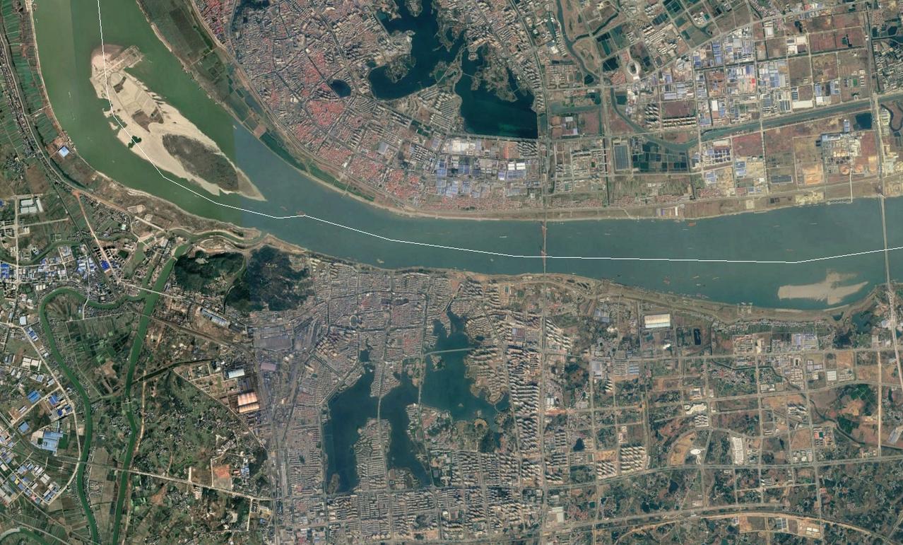 这应该就是国内，主城区最近的两座地级市了吧？一江分隔两岸城区，直线也就不到一