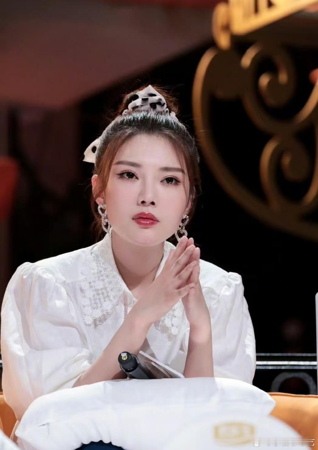 徐冬冬寸头也和婚礼不冲突徐冬冬想剪短发就剪短发，想留长发就留长发，寸头也和婚