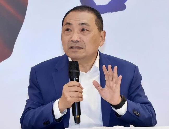 忍无可忍！侯友宜又公开唱反调，郑丽文终于坚定决心，直接敲打。 11月19日郑