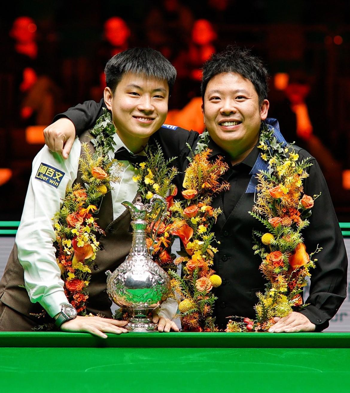 香港决赛夜，赵心童一杆145分轰碎纪录：他刚把傅家俊挤到身后，坐稳中国斯诺克第二