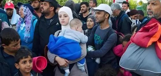 一个国家能蠢到什么地步？看看瑞典就懂了，三十年前，瑞典人均GDP高达3.2