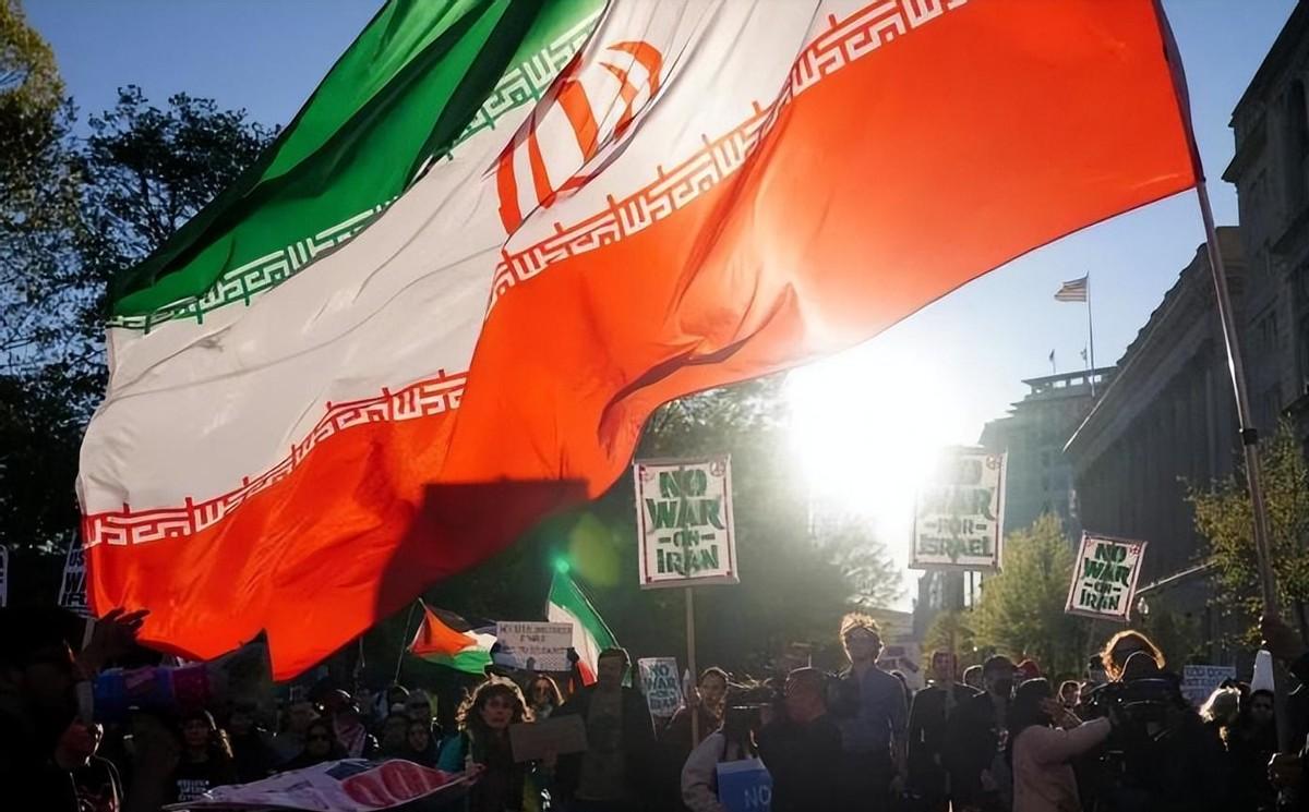 一个被炸了40天的国家，没有投降，没有求和，反而自己写了一份停战条件，递给了对手