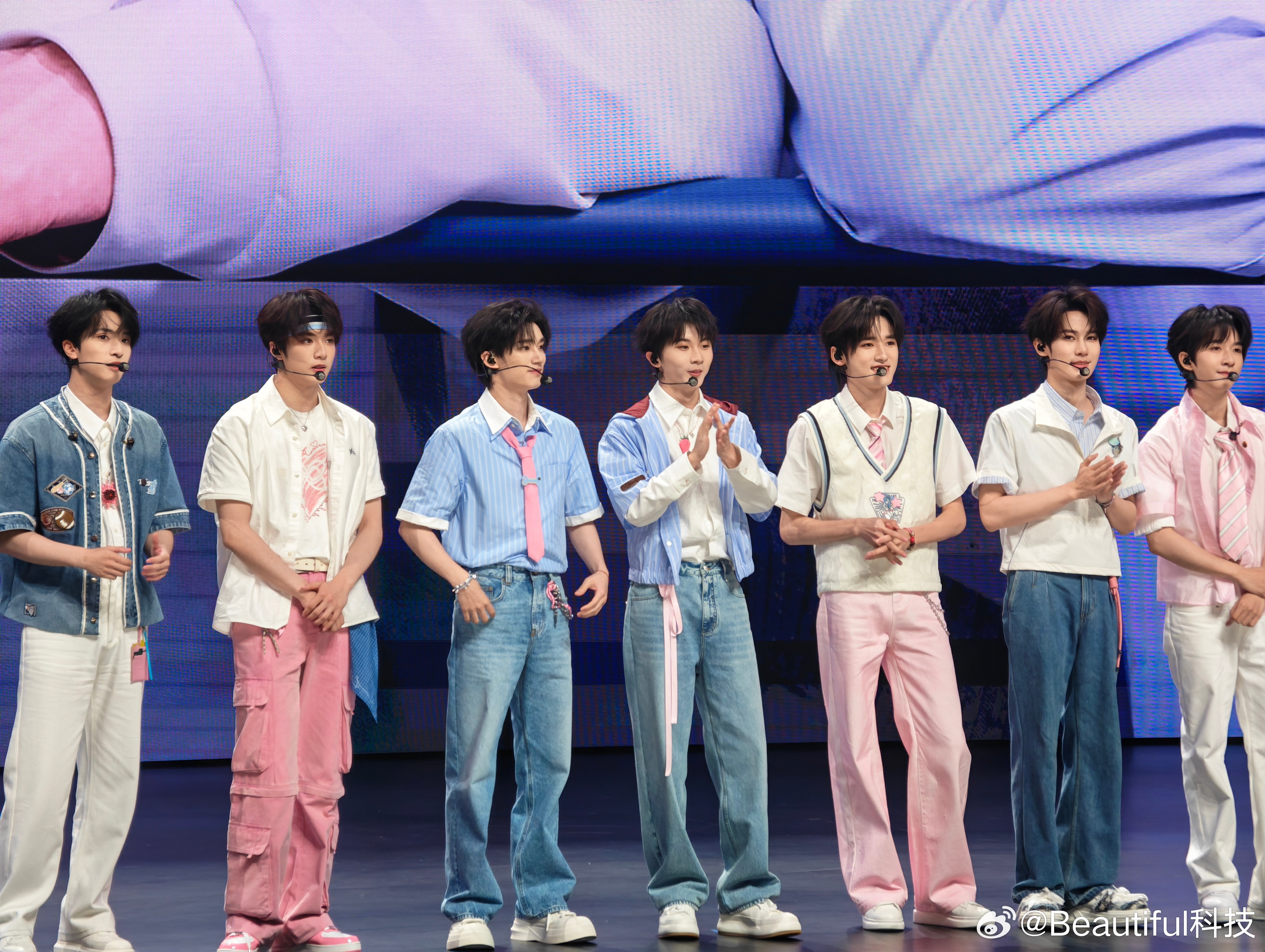 华为nova16配色太好看，时代少年团好帅啊华为nova16一起冲向盛夏成都