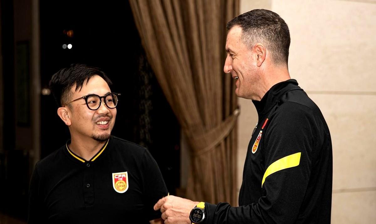 前国脚李毅回忆，去年他得知伊万取代扬科维奇成为国足主教练后，简直无语了。李毅对