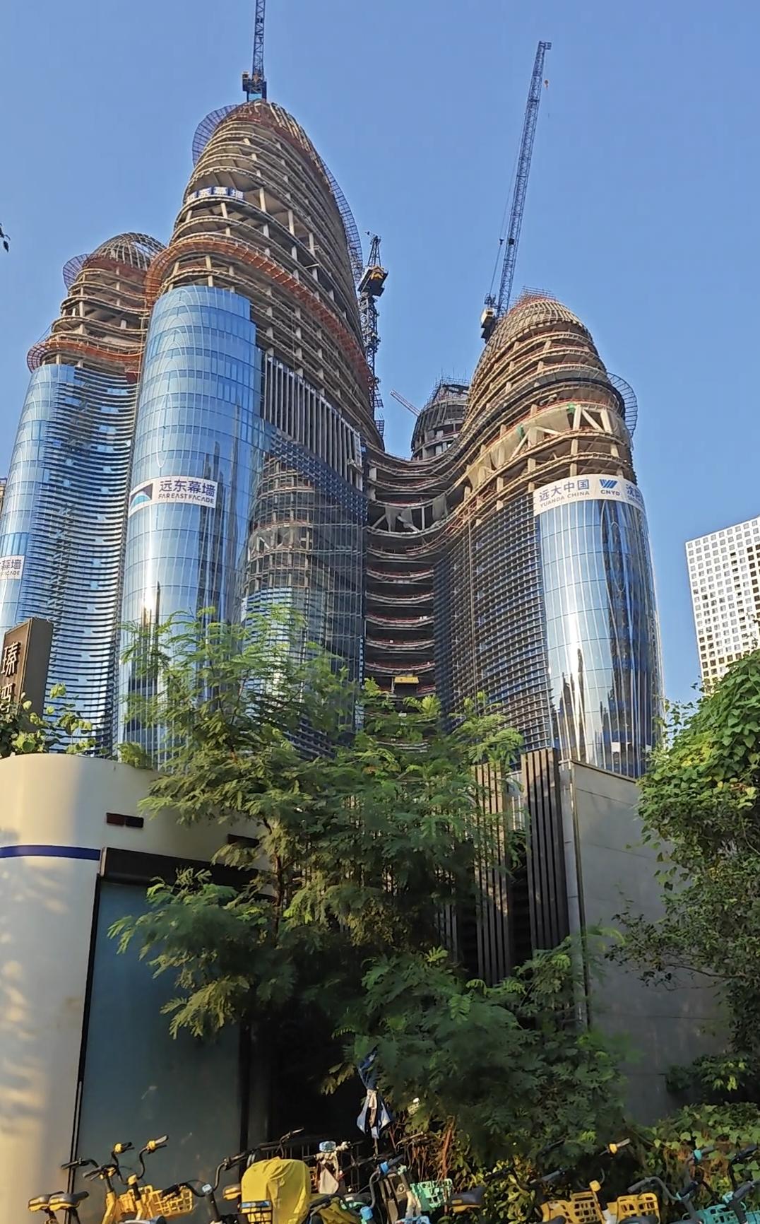 深圳最魔幻的摩天高楼最新进度，看它的外形恍如外太空建筑，将来必成深圳网红摩天楼。