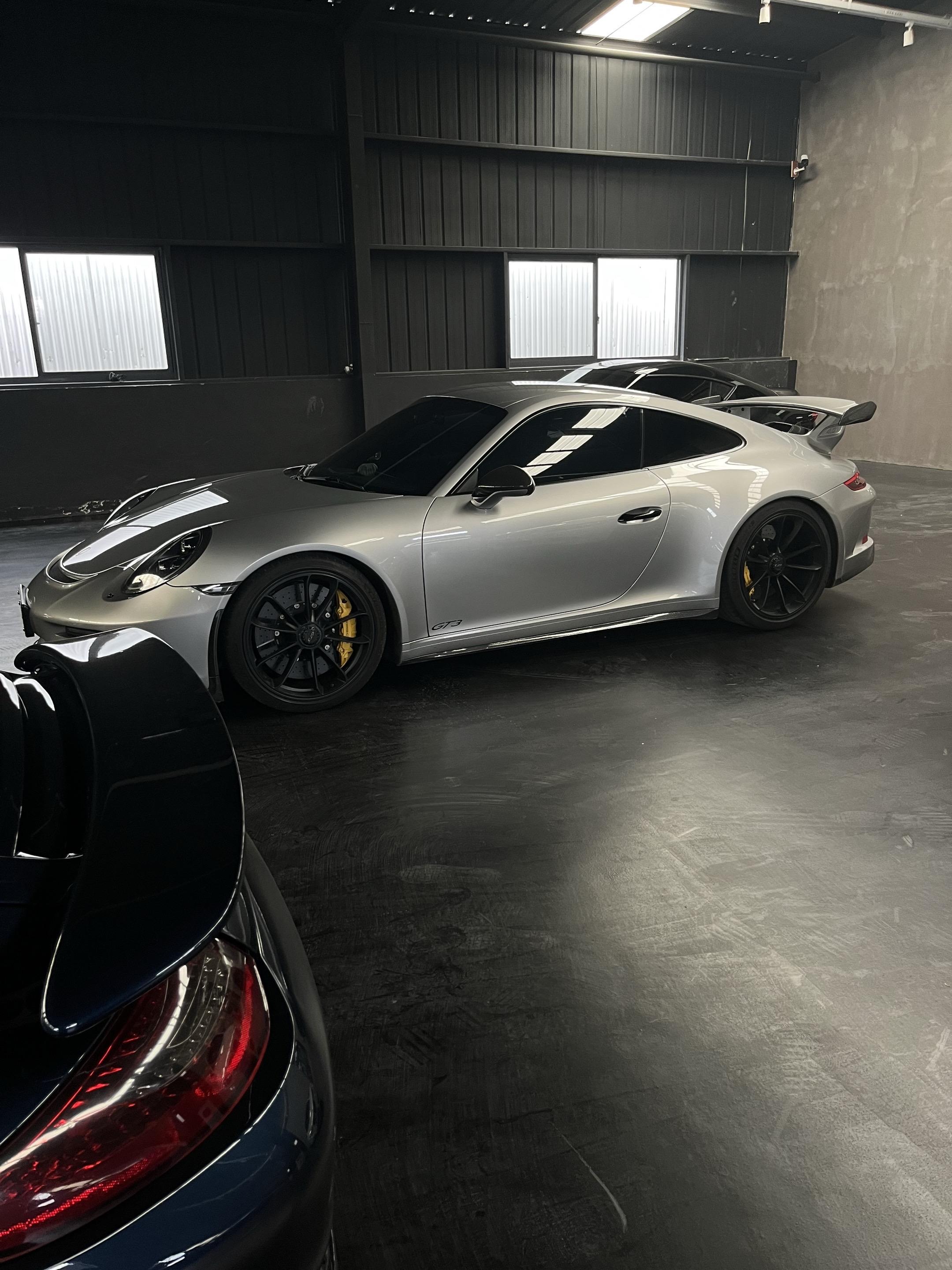 圈出未来必开保时捷GT3的好兄弟。