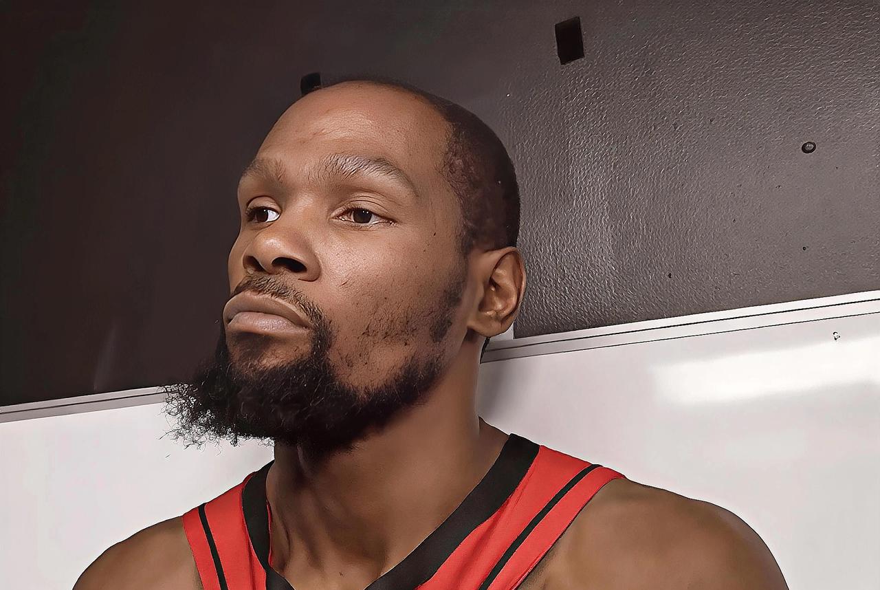 火箭老将杜兰特总算说出了大实话！今日，火箭以122-115战胜雄鹿。赛后，KD