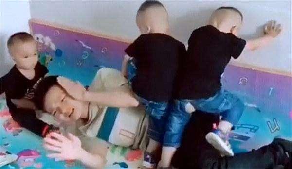 我以前的同事，开始是媳妇怀不上，后面就去做试管，为了提高成功率放了2个卵子，结果