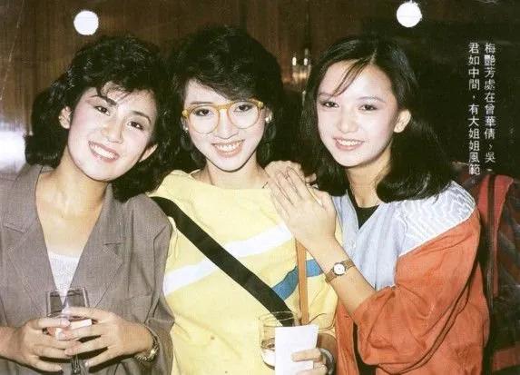 2003年年末，香港养和医院病房里，宫颈癌晚期的梅艳芳已经被病痛折磨得极度虚弱。