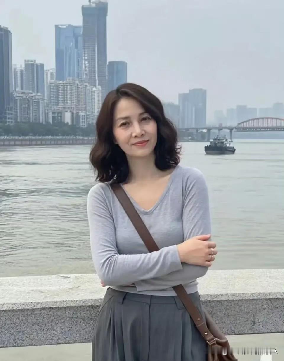 除了外貌，男人还喜欢什么样的女人老实说，这样儿，看着像多少岁，猜错了不怪你。