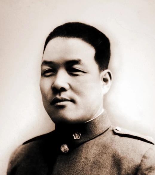 1949年8月，曾率敢死队参与血战台儿庄的抗日英雄仵德厚被判处10年有期徒刑，在
