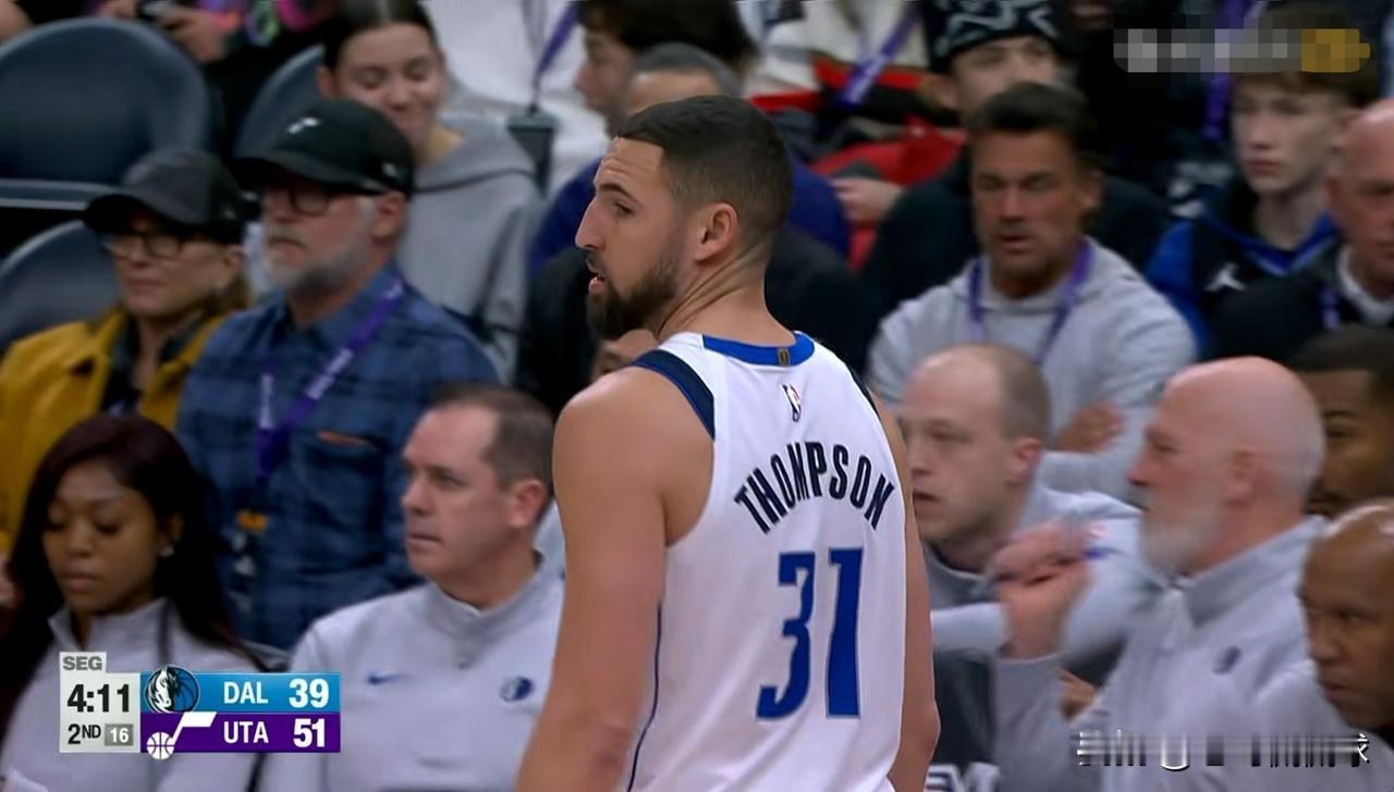 独行侠老将汤普森真是太让人惊喜了！虽然今天独行侠在客场以114：116惜败于爵士