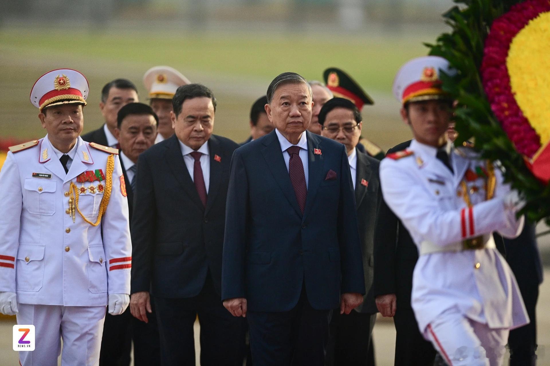 越共十四大落幕。大会重申党的崇高目标：保持和平稳定环境，实现国家快速、可持续发展