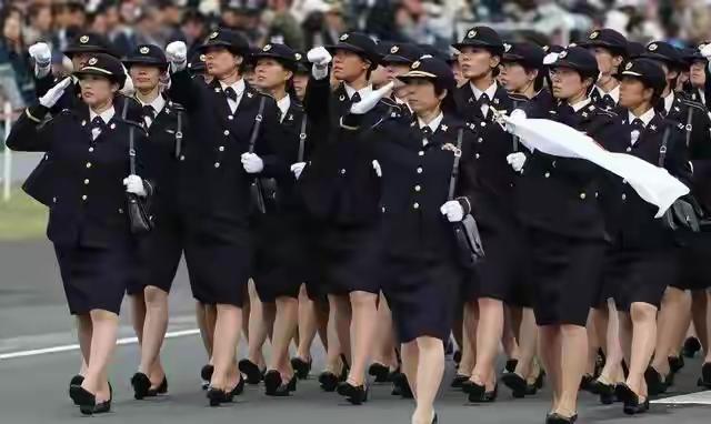 11月13日下午，中方发言人义正言辞地宣告，倘若日本胆敢武力介入台海局势，那便构