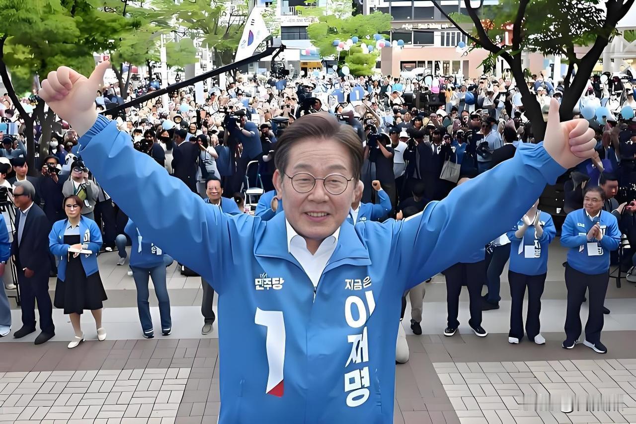 8月4日，李在明干了一件足以改变韩国命运的事，他把存在72年的检察厅给废了！李在