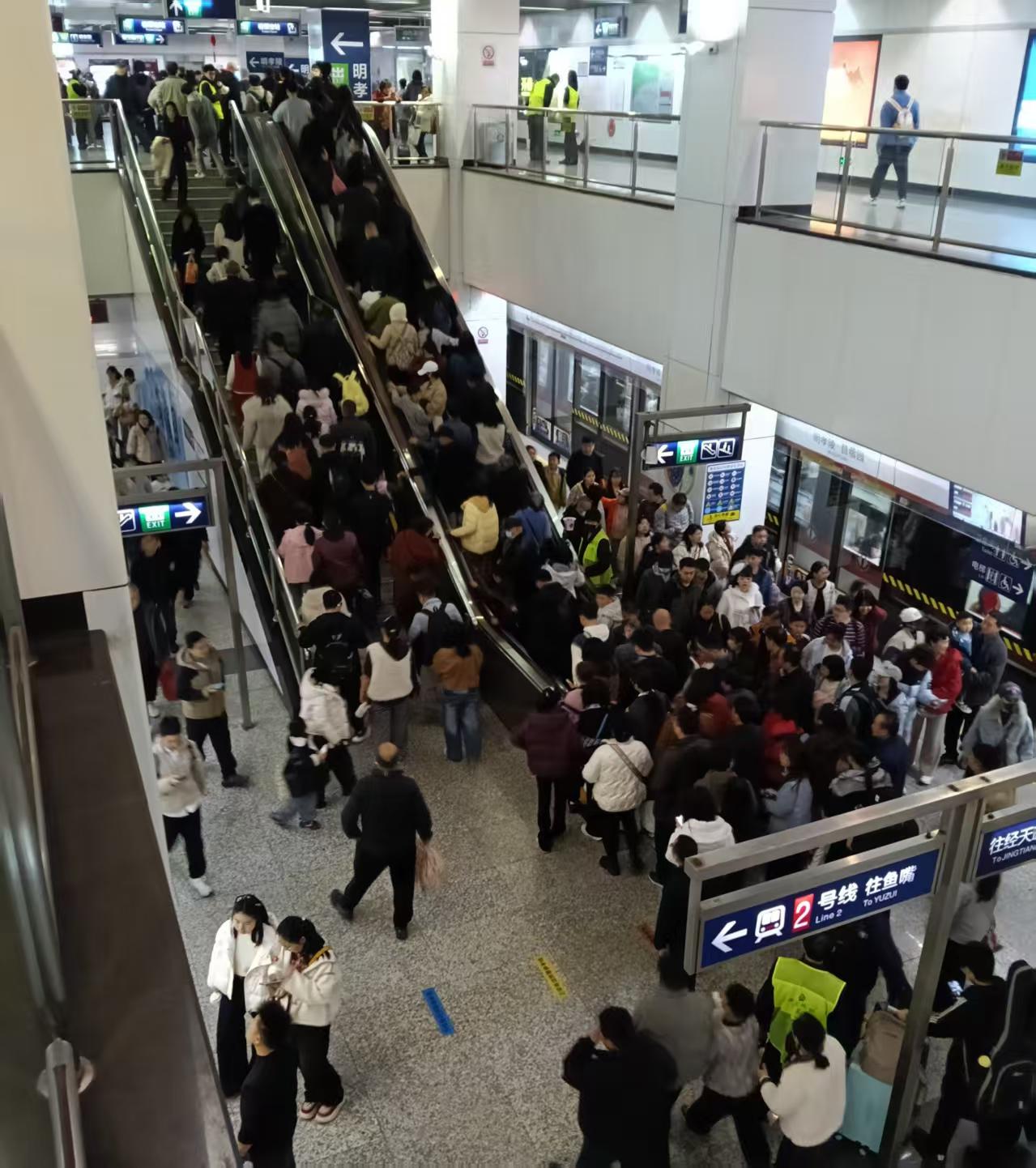 春节9天假期，南京接待游客超2000万，进入全国热门旅游城市，前10行列，一点也