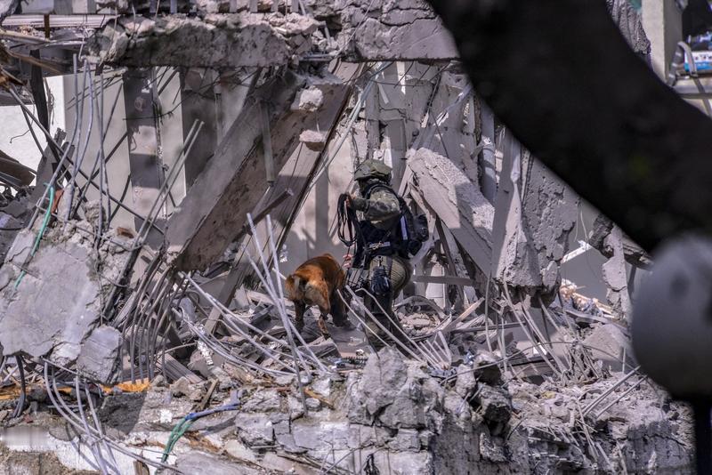 俄罗斯对敖德萨港发动导弹袭击💥，已致8人遇难🙏敖德萨州军事管理局局长奥列格