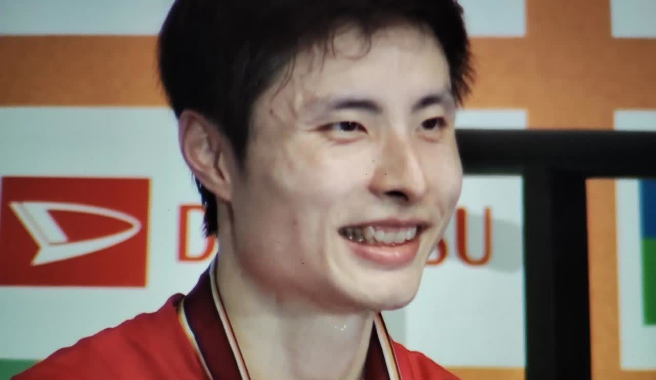 男单三上三下，对阵选手出炉随着王正行以2-1（15-21、21-16、21-
