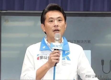 卓荣泰今（24日）表示，因立院删减预算，南部豪雨期间只能用电话跟地方联系，国民党