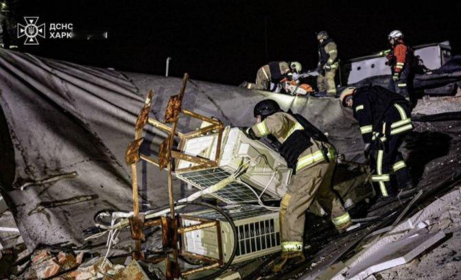 乌克兰全黑了！核打击前最后警告，俄军发射13枚“全球禁止”导弹！ 从11月8