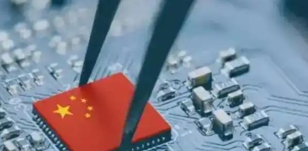 “芯片不如美国，机床不如日本，汽车不如德国，电视不如韩国，飞机不如法国，奢侈品不