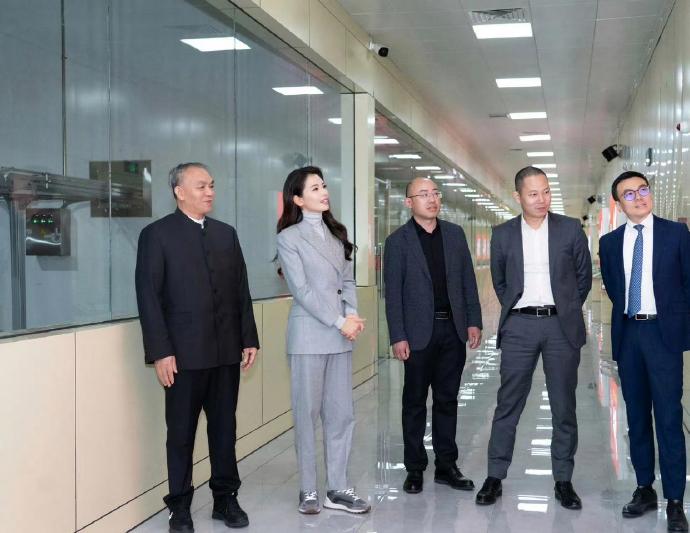 刘涛不入编都有点可惜了，太正气了​​​