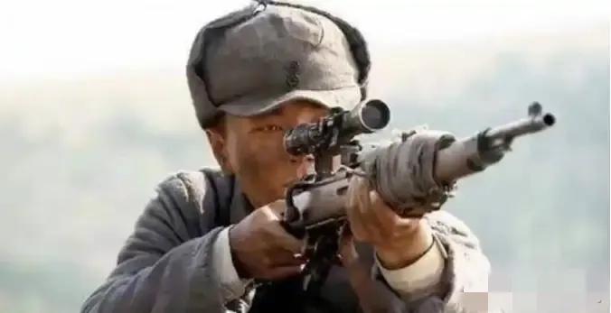 1946年，兰格庄阵地，神枪手魏来国击毙70多个敌人后，被敌人一枪“诱”出战壕，