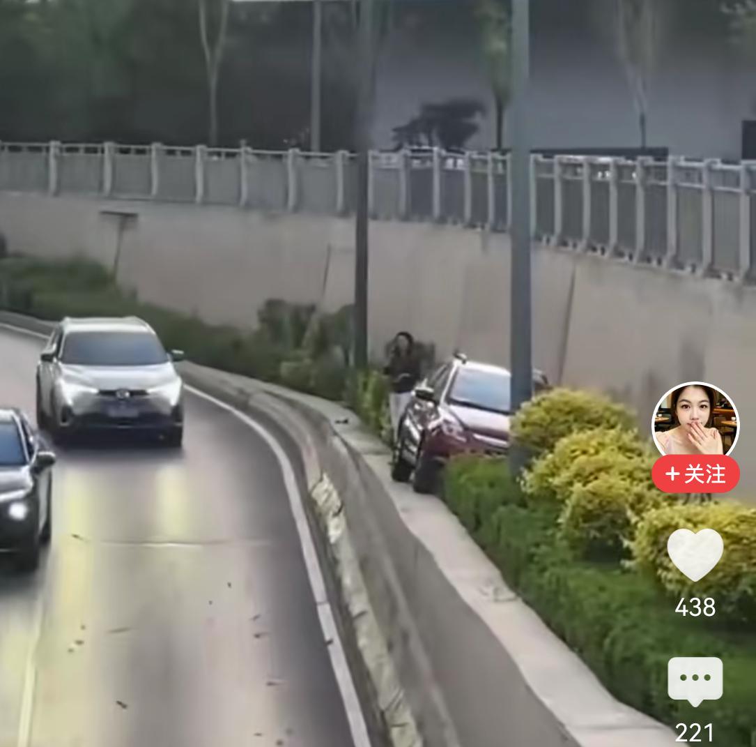 确实高手这么大的事情车没事人没事线杆子也没事也没给任何人造成损害更为