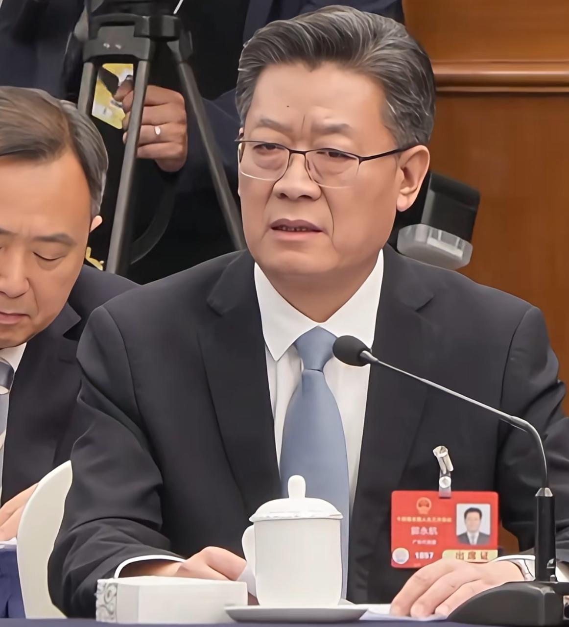 前几日坊间就有传言，今天官宣了