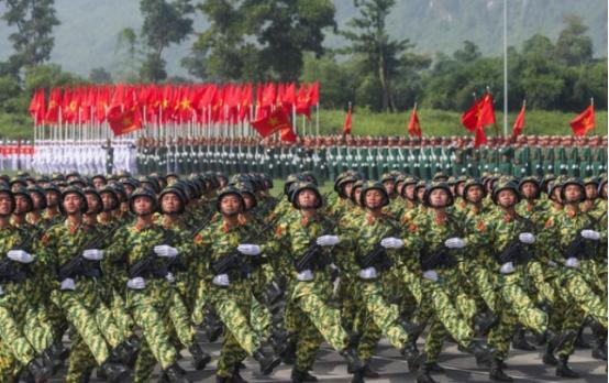 9月3日大阅兵前，解放军要先飞去这个国家，参加国庆阅兵 据越南通讯社报道，越