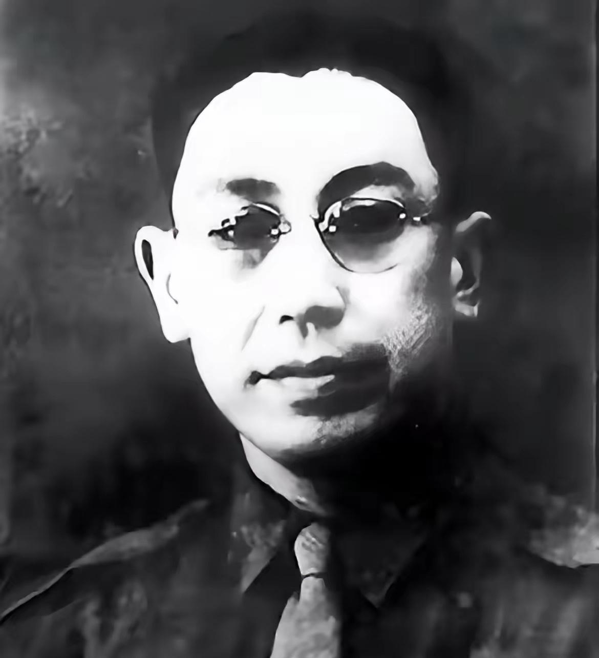 郭汝瑰起义后，一直以为自己潜伏成功，靠的是高超的权谋。直到建国后，他才知道，自己