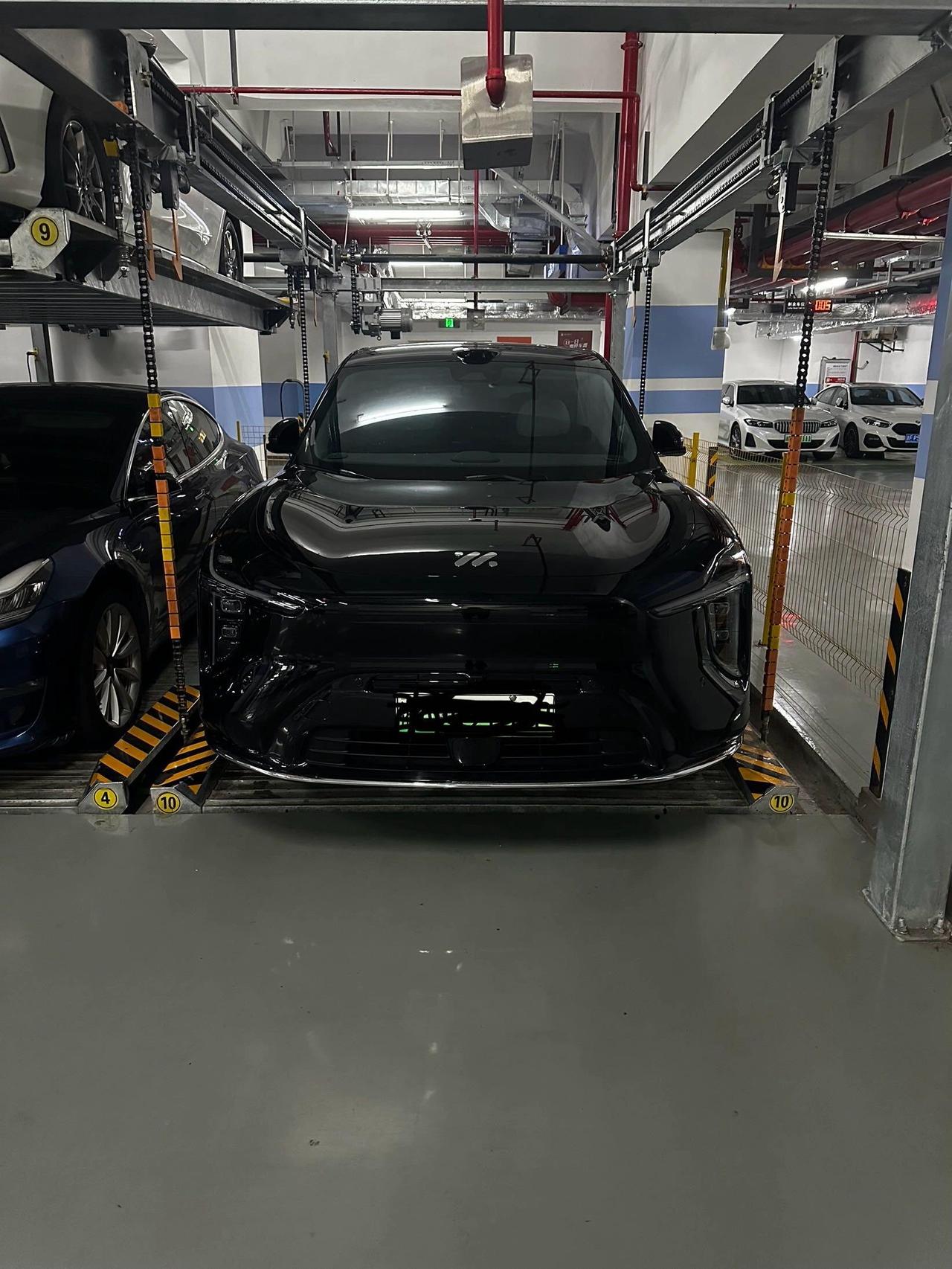 真是好奇害死猫，心在滴血，智己人[捂脸哭][捂脸哭][捂脸哭]今天外出看到有机械车