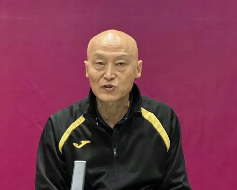 上海女排不多不少就输一局，四川女排不多不少就赢一局，挤掉北京，四川进全锦赛八强。