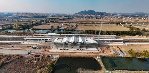 萧甬｜宁波城际牟山站1月牟山站站房主体建设基本完成，站台已基本建设完成。站房