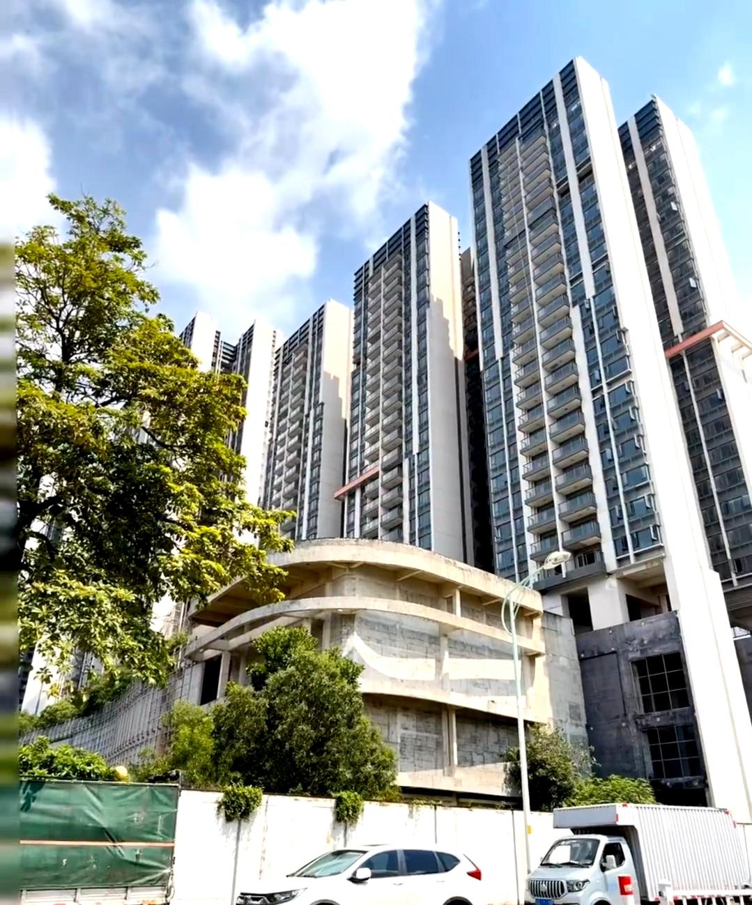 当年验资150万才能看的房，如今竟烂尾十年无人问津！广州番禺市桥的碧桂园星钻，2