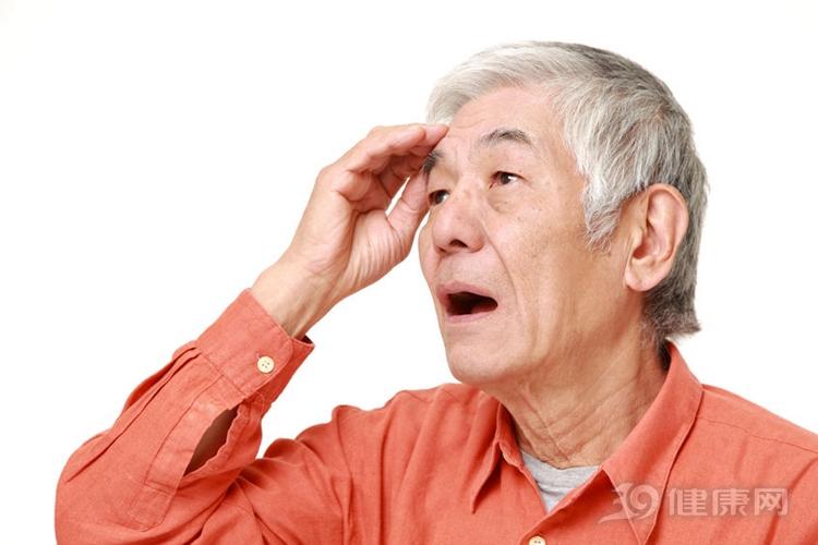 家里老人近期有3个异常, 是老年痴呆找上门了!
