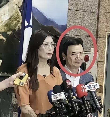 郑丽文再谈高市早苗，就在昨天国民党在台中举办的政见发布会上，郑丽文又谈到了高市早