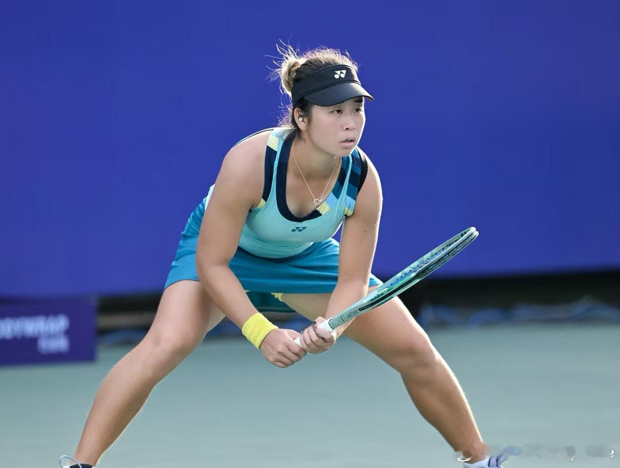 🇨🇳苏州WTA125女单首轮🇨🇳施晗4-6/0-6🇧🇪明尼