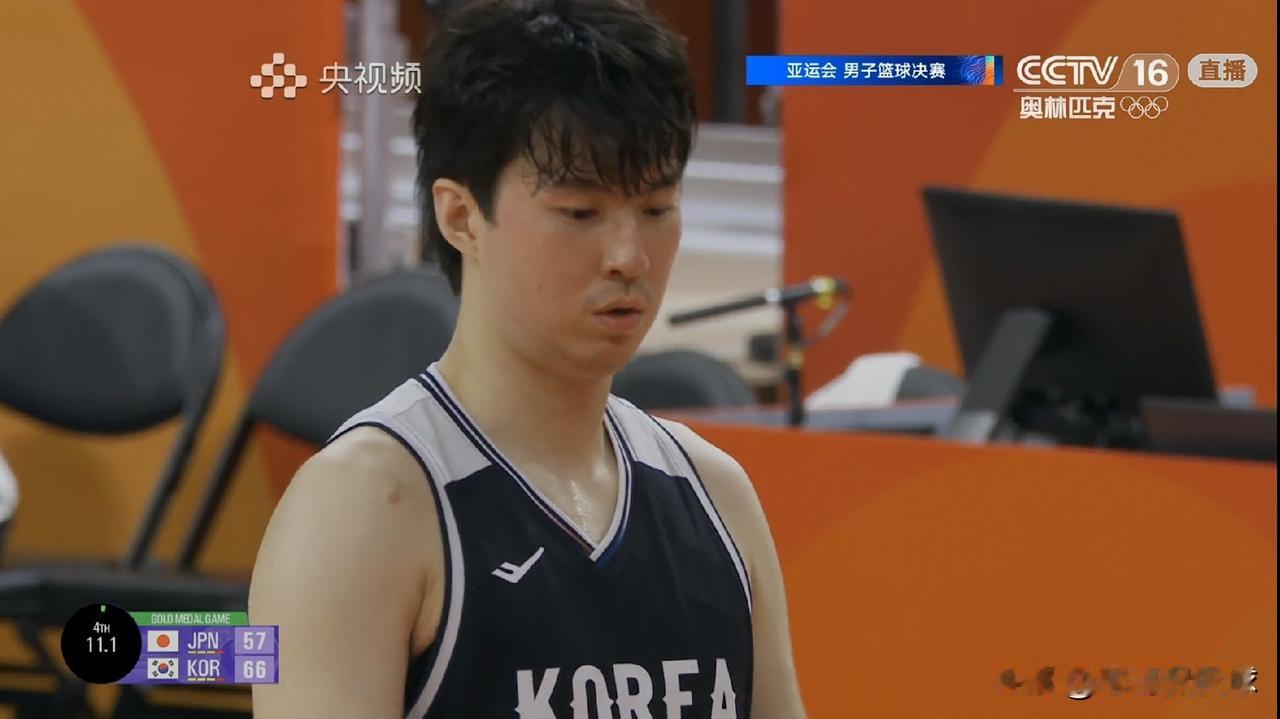 韩国男篮巨星李贤重真是彻底杀疯了！在今天韩国男篮以67：57击败日本男篮的亚运会