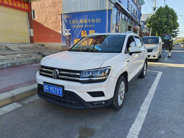 大众途岳是不是快乐表！用车五六年下来这优点缺点也是明明白白的，为了让车友们有个